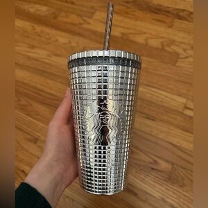 Silver metallic 16oz grande starbucks cup nwt
